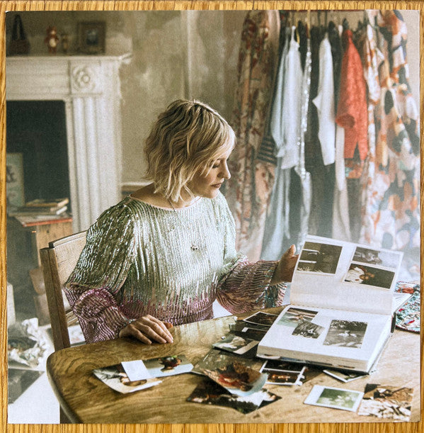 Alice Russell - I Am (music cassette)