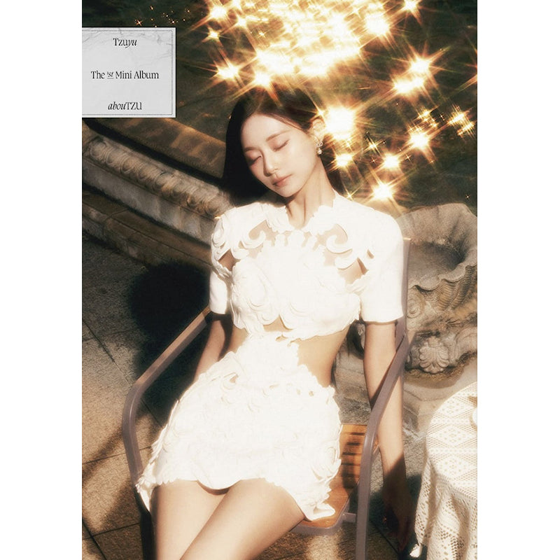 Tzuyu - Aboutzu (CD)